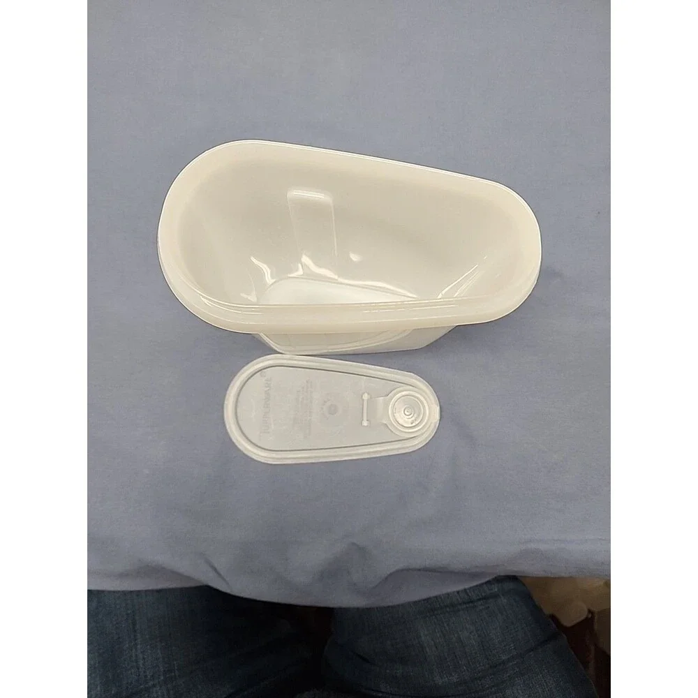 Vintage Tupperware 1 Qt. Store And Pour  #792-9 793-3 Container Lid & Pour Spout